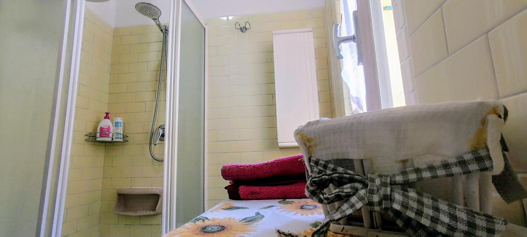 Casa Di Claude Con Posto Auto Finale Ligure Exterior foto